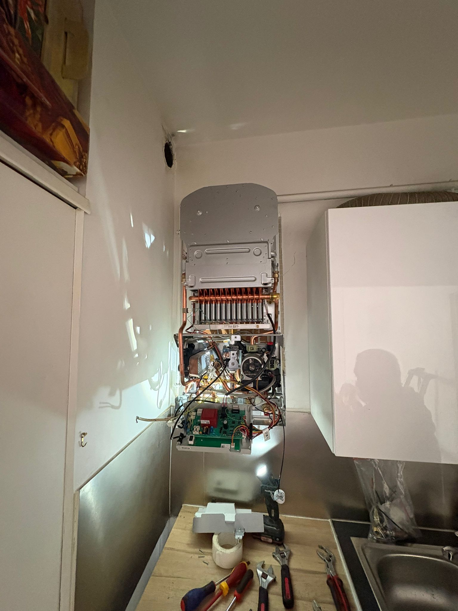 Urgence plomberie : que faire en cas de fuite, canalisation bouchée ou panne de chauffe-eau ?